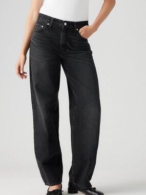 LEVIS BAGGY DAD JEAN SIZE 29